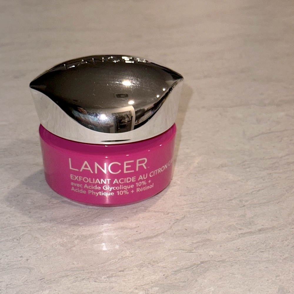 Lancer Pink Exfoliant